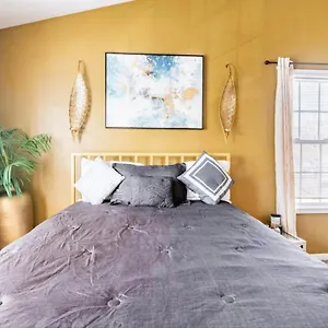 Cozy Away From Home! Apartment Charlotte